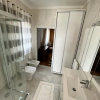 Отель Stunning 4-bed House, фото 10