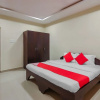 Отель OYO 18725 Sr Grand, фото 3
