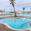 Отель Laketown Wharf Resort by Southern Vacation Rentals, фото 18