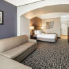 Отель La Quinta Inn & Suites By Wyndham Dumas, фото 2