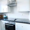 Отель Newly Renovated 1 Bedroom Flat - Sleeps 4, фото 5