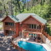 Отель Smoky Mountain Splash, 6 Bedroom, Private Pool, WiFi, Pool Table, Sleeps 18, фото 1