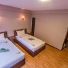 Отель Sky View Hotel, фото 2