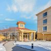 Отель La Quinta Inn & Suites by Wyndham Salt Lake City Airport, фото 1