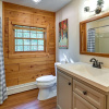 Отель Gore Mountain Cabin: Game Room & Fire Pit, фото 10