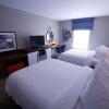 Отель Hampton Inn & Suites Forest City, фото 6