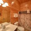 Отель A Smoky Hideaway Apartment 5, фото 9