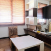 Отель Spacious 3Br Combined Unit At Pinewood Apartment, фото 14
