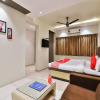 Отель OYO 16122 Hotel Navya Palace, фото 17