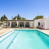 Отель Villa Carvoeiro Grande - amazing Villa for up to 40 guests perfect for groups of friends and famili, фото 2