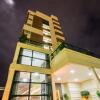 Отель Golden Plaza Hotel, фото 1