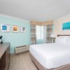 Отель Holiday Inn Express & Suites Nassau, an IHG Hotel, фото 2