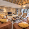 Отель Villa Amanzi Exclusive Bush Living in a Luxury South African Villa, фото 10