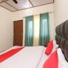 Отель OYO 24140 Sunset View, фото 15