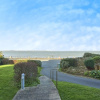 Отель Seafront Quay West Apartments, фото 19