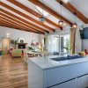 Отель Villa with Swimming Pool, Volleyball Court & Hot Tub, near Rovinj, фото 9
