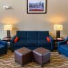 Отель Comfort Suites Texas Ave., фото 14