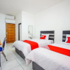 Отель OYO 1693 Edward Residence Malalayang, фото 5