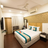 Отель OYO 10050 Hotel 55 Lawsons Bay, фото 3