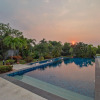 Отель Pattaya Sunset Villa 4 Bedroom Sleeps 8, фото 1