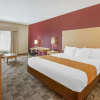Отель La Quinta Inn & Suites by Wyndham Tucumcari, фото 7
