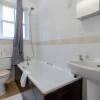 Отель Charming Property in Clapham, фото 7