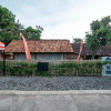 Отель OYO 2393 Putroyono Homestay, фото 28