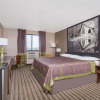 Отель Super 8 by Wyndham Columbus Airport, фото 11