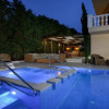 Отель Peaceful Villa With Private Heated Pool Jacuzzi, фото 16