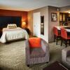 Отель Staybridge Suites Hamilton Downtown, an IHG Hotel, фото 4