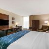 Отель Comfort Inn & Suites Durham near Duke University, фото 42