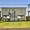 Отель Galveston Beach House w/ Private Deck & Gulf Views, фото 10