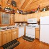 Отель Smoky Cascades - One Bedroom Cabin, фото 7