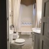 Отель John Thomas Bed and Bath, фото 5