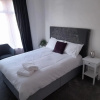 Отель Superb 5 Double Bedroom House-15 min to Manchester, фото 8