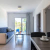 Отель Rio Gardens - Cute 1-bdr Apt w Balcony, фото 3