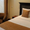 Отель Cranes Suites Hotel, фото 2