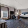 Отель Hampton Inn & Suites Plattsburgh, фото 3