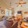 Отель Cowboy Lodge Rr94404 #4 4 Bedroom Home by RedAwning, фото 10