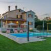 Отель Spacious Villa Nikka with Beautiful Garden and Pool, фото 3