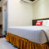 Отель ZEN Rooms Basic Kalimas Sunan Ampel, фото 35