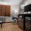 Отель Quality Inn & Suites, фото 33