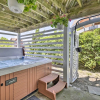 Отель Dreamy, Coastal Studio Paradise w/ Hot Tub!, фото 21
