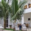 Отель Wavecrest Hotel Gambia- Apartments в Серекунде
