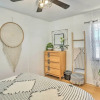 Отель Chic Cabin w/ Game Room ~ 2 Mi to Big Bear Lake, фото 2