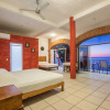 Отель Traditional Sierra Leon Oceanfront Rooms, фото 2
