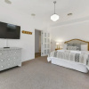 Отель Leafy Lamrock Cosy 3 bedroom home Near CBD, фото 3