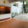 Отель Casa para 12 con garaje, jardín y quincho, фото 1