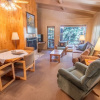Отель Castle Mountain Lodge, фото 4