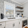 Отель Private 1BR Cottage In Downtown Historic Norcross, фото 8